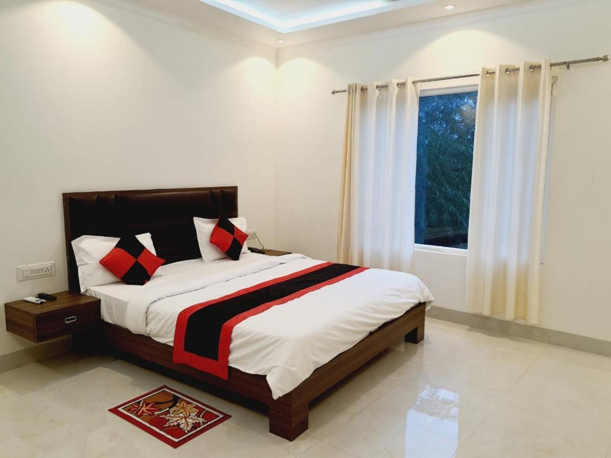 Bhawana Hotel آغْرا المظهر الخارجي الصورة