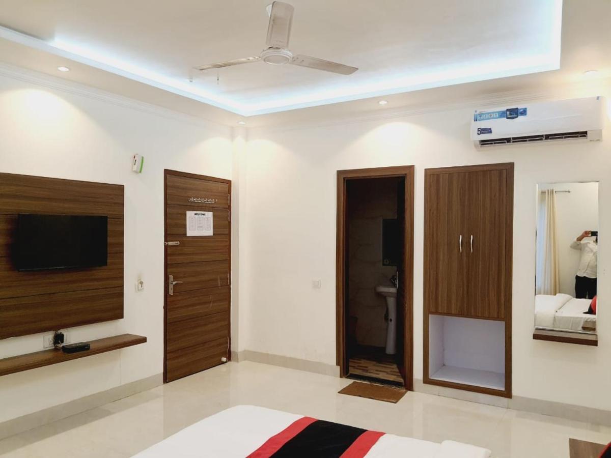 Bhawana Hotel آغْرا المظهر الخارجي الصورة